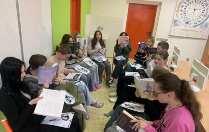 Knihy v hodinách anglické konverzace