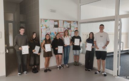 Školní kolo olympiády z angličtiny na 2. stupni.