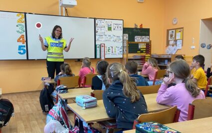 POLICISTA JAKO RÁDCE, OCHRÁNCE I POMOCNÍK